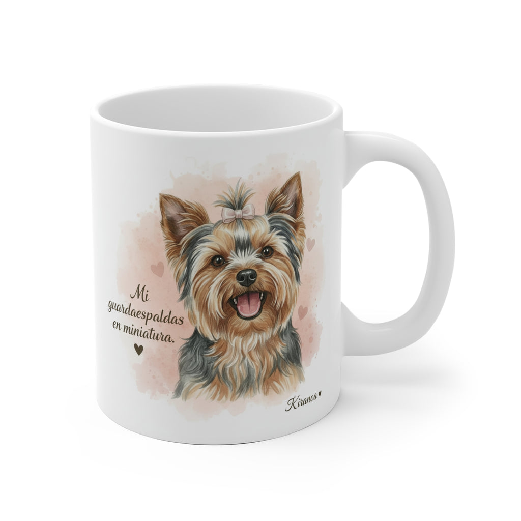 Taza cerámica Yorkshire Terrier con frase Mi guardaespaldas en miniatura – vista frontal