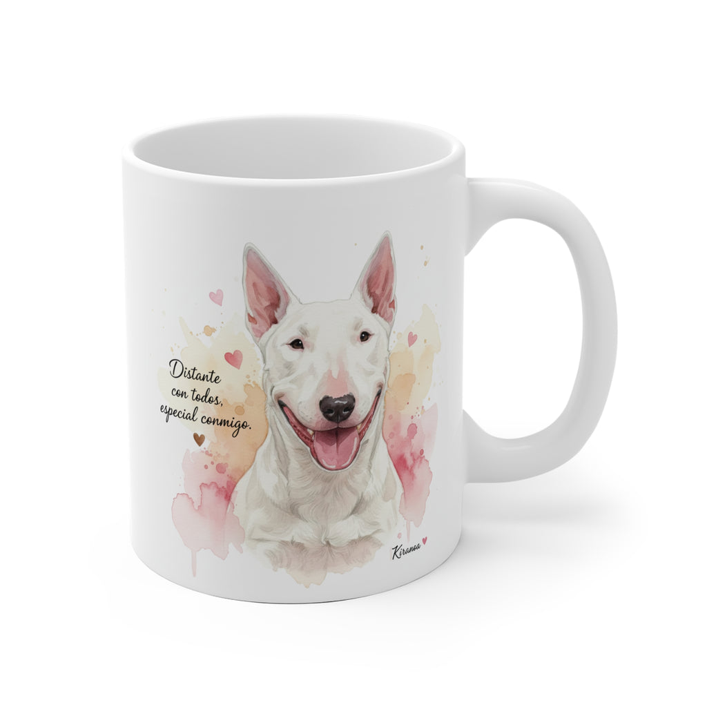 Taza cerámica Bull Terrier con frase Distante con todos, especial conmigo – vista frontal